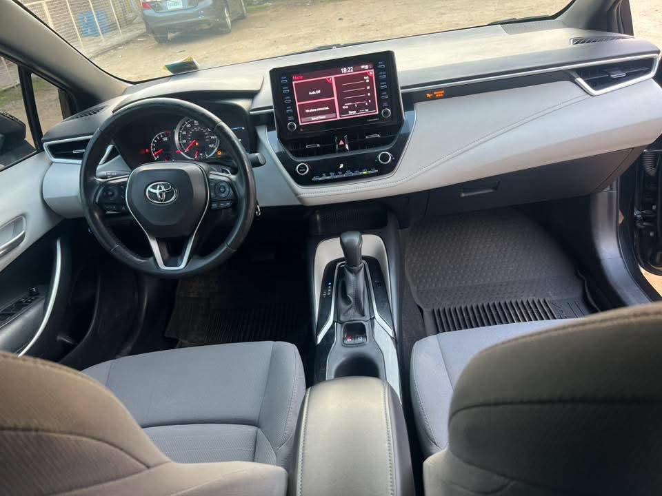 Prime_UsedAutos's tweet photo. 2021 Toyota Corolla SE    
 (Black exterior and Black and gray two-tone  interior) 
Full option. 

With original custom duty - Is available 

- Nationwide delivery 🚚 
- Location: Port Harcourt 
DM https://t.co/5WVxFTmdJJ