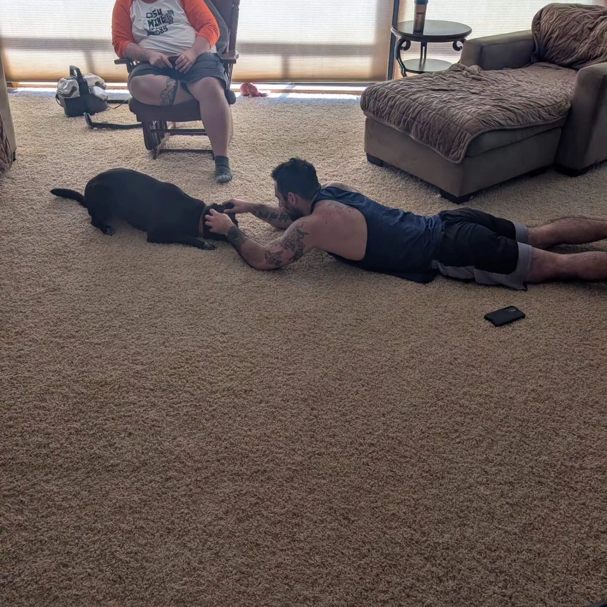GAzm96's tweet photo. My roommates pup only likes me and im not tall. Also sasquatch butt for the algorithm 🤌🏻 https://t.co/GeX7oTs77R