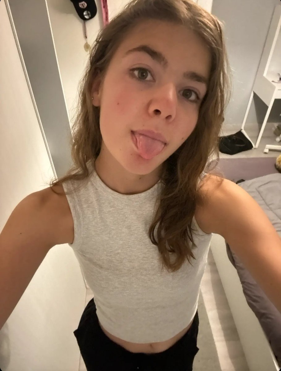 opheline3109's tweet photo. Daddy Come and have fun on me until I make you cum https://t.co/kjzfJFfqQN