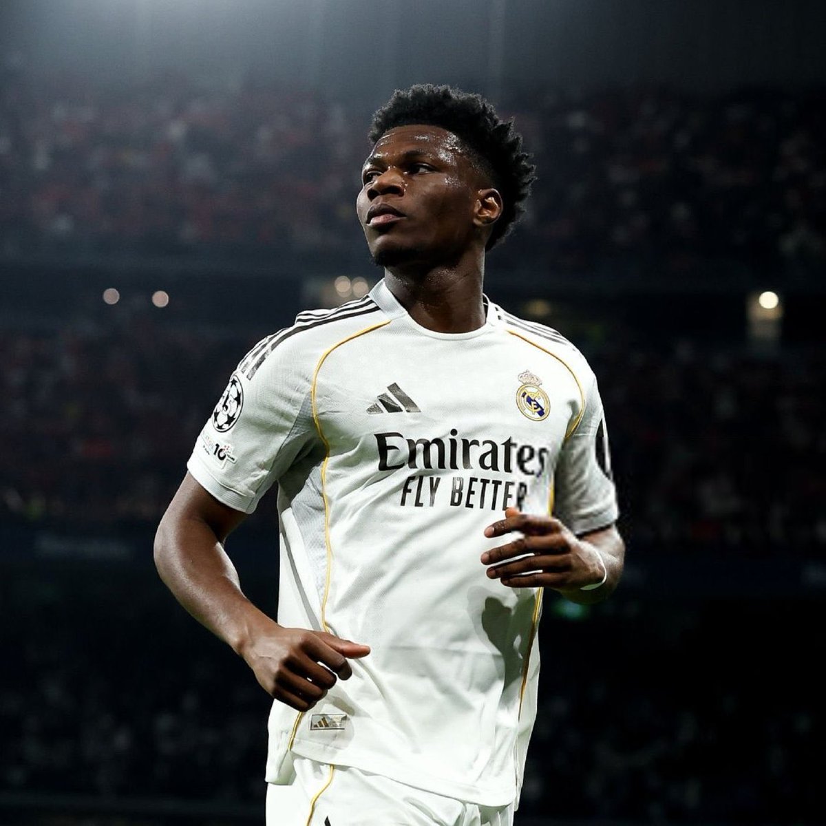 theMadridZone's tweet photo. 🚨 BREAKING: Manchester United are willing to spend A LOT OF MONEY on Aurelien Tchouameni. 

FIRST CONTACTS are expected in the upcoming days. @diarioas https://t.co/40Di9jwsoQ