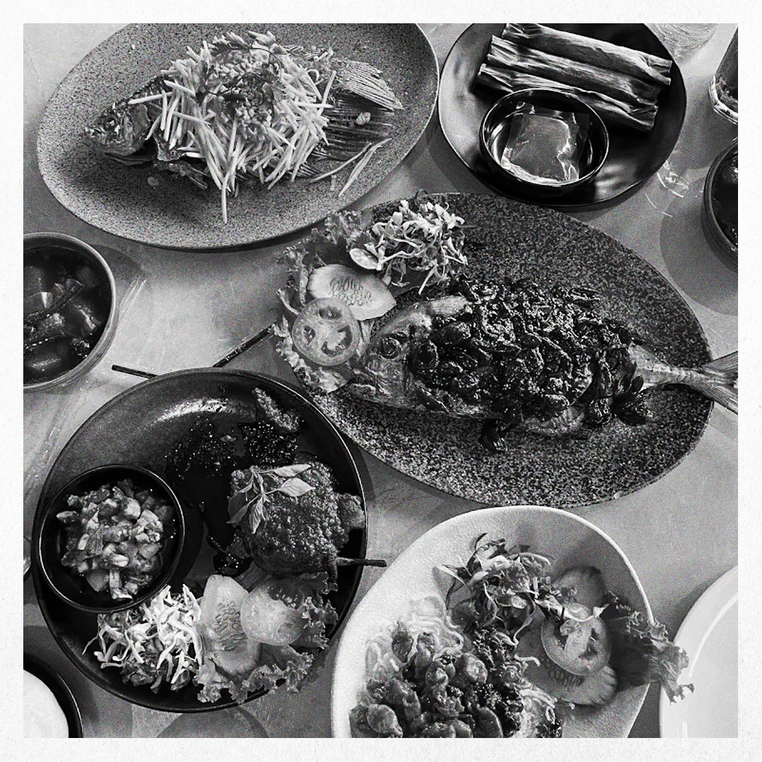debursenja's tweet photo. ▎𝗔𝗠𝗔𝗡𝗔𝗜𝗔 𝗠𝗘𝗡𝗧𝗘𝗡𝗚

Today's lunch with Mas Asa. Setelah sekian lama, akhirnya bisa makan bareng lagi. Thank you, Mas 🖤 https://t.co/WKeo6K8pVH