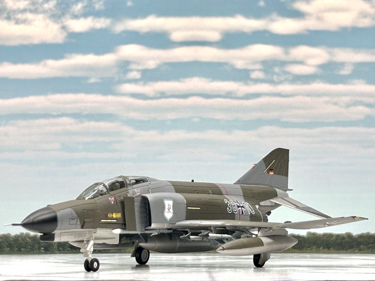 akabou_himawari's tweet photo. #自分の好みを押しつけよう
🇩🇪#ドイツ機コレクション
冷戦の西ドイツ時代の #スプリッタ迷彩 が好きなんですよ
#スプリンター迷彩 
#JG71 #リヒトホーフェン #Richthofen
セイバー スターファイター ファントムⅡ https://t.co/isHgaY3EZt