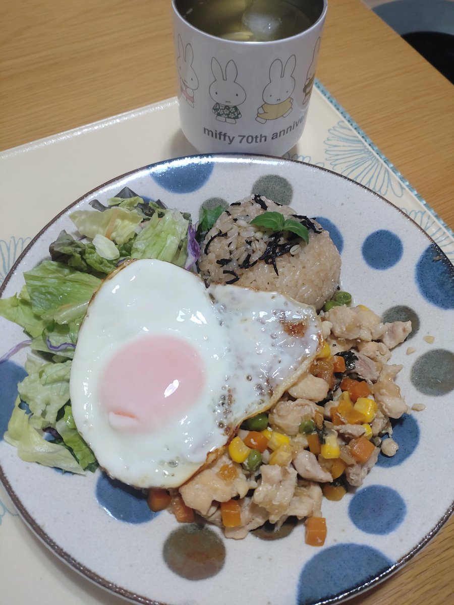 mackey_321's tweet photo. 今日は渾身のガパオライス。 https://t.co/W99rNanzhQ