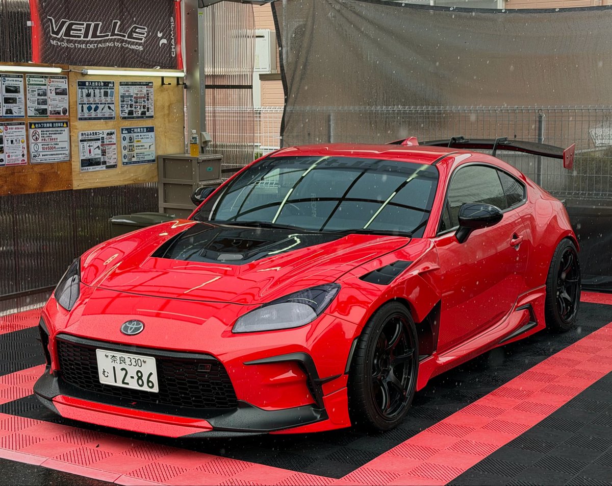 si_1286GR's tweet photo. DRe's様に洗車していただきました🔥
雨でも美しい。。。 https://t.co/V8efxpEEm2