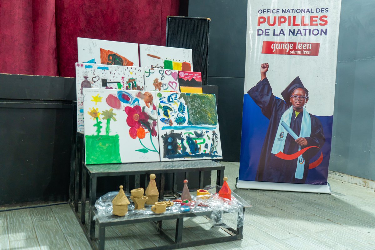 onpn_sn's tweet photo. L’Office National des Pupilles de la Nation a organisé une journée d’initiation aux arts plastiques et scéniques au Centre culturel Blaise Senghor, au profit de 47 Pupilles âgés de 5 à 12 ans.

Peinture, dessin, sculpture, théâtre et danse ont rythmé cette journée d’apprentissage, de découverte et d’expression. Encadrés par des professionnels, les enfants ont laissé libre cours à leur imagination dans une ambiance ludique et interactive.

À travers cette activité, l’ONPN réaffirme son engagement à favoriser l’épanouissement, la créativité et le développement des talents de chaque Pupille.

#ONPN #PupillesDeLaNation #Culture #Créativité #Enfance #Arts