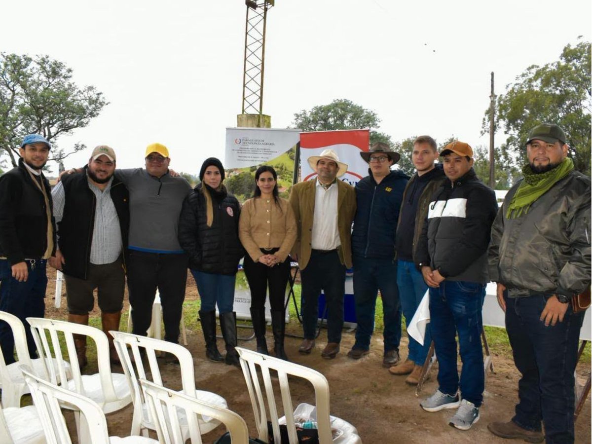 fcv_una's tweet photo. FCV UNA PARTICIPÓ DE JORNADA DE CAPACITACIÓN EN MANEJO SANITARIO INTEGRAL DE EQUINOS
Nota completa: https://t.co/i7NiwHgmT3
#SomosDeLaUNA #SomosVete #FCVUNA https://t.co/cuNk0GO6C8