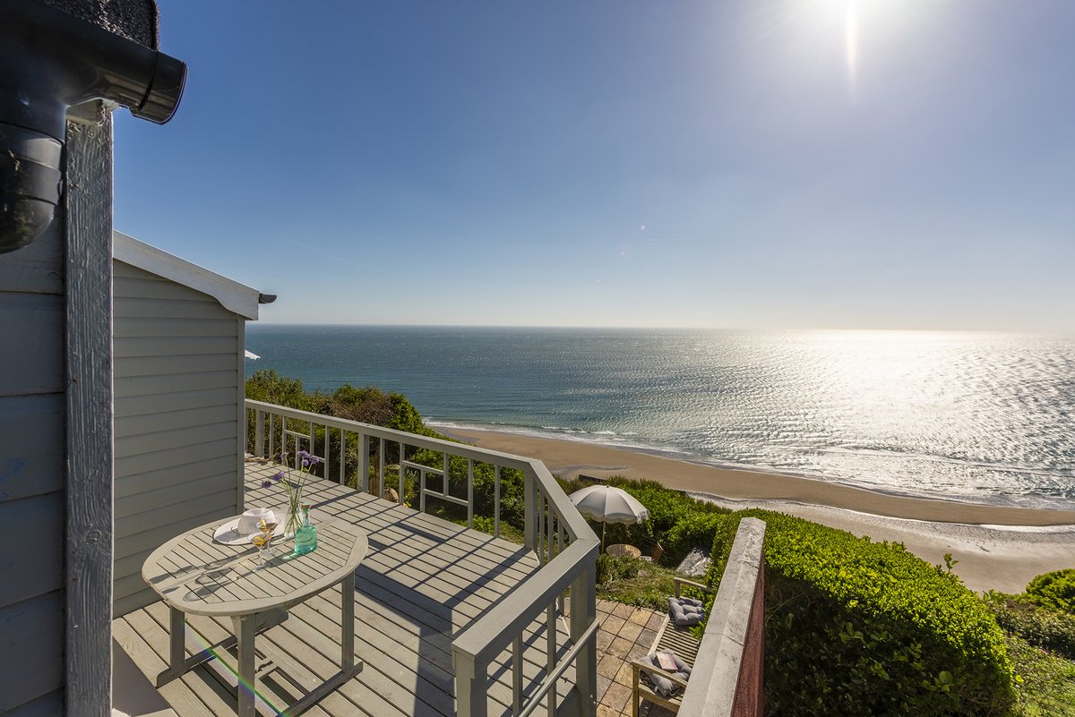 theguide_uk's tweet photo. PL RT Win a £250 Classic Cottages voucher towards a stay in one of their exclusive properties across the British Isles #classiccottages #win #giveaway #competition #uk #ukheatwave https://t.co/YiKFptTQ9s https://t.co/2n87reoNCS
