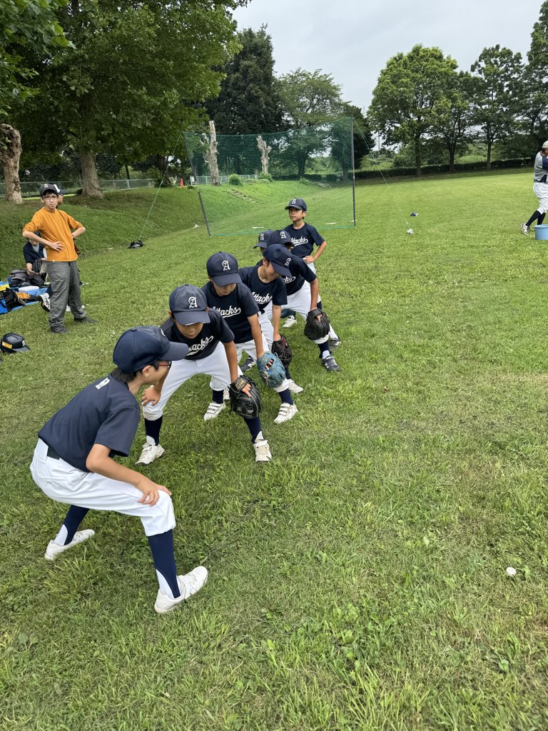 attacks_jr's tweet photo. 先日は大間木公園にて練習でした！グラウンド柔らかかったけど暑すぎずなにより。最近雨で試合練習できないことが増えてるので練習自体が貴重です⚾️ https://t.co/2JgxH4Kqaz