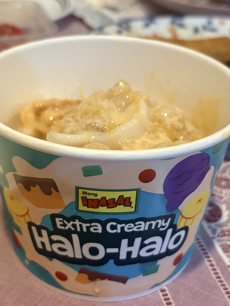 macawoons's tweet photo. gets ba aq sa crema de leche ng mang inasal 😞 https://t.co/PQMkXXIMgI