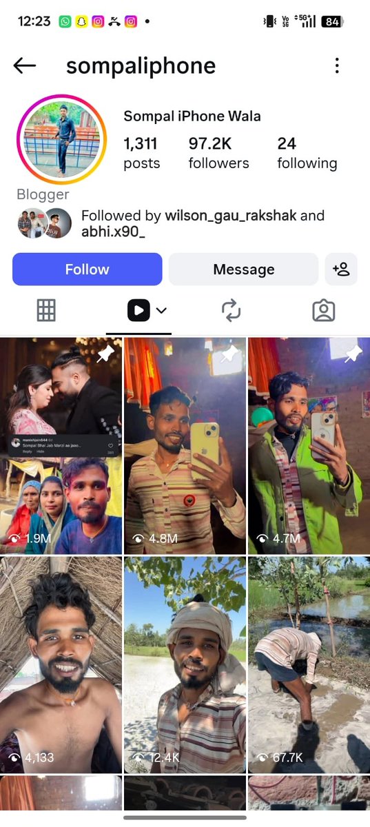 itz_Amanbharti's tweet photo. इसका नाम सोमपाल है जो कैंट थाने का रहने वाला है जिसका सोशल मीडिया SompaliPhone इसने एक वीडियो सोशल मीडिया का अपलोड किया जिसमें वाल्मीकि समाज का जाति के आधार पर अपमान कर रहा है ये अपमान बरदास। नहीं किया जाएगा बरेली पुलिस इस पर सख्त कार्रवाई करें @bareillypolice  @adgup @uppolice https://t.co/MLS38ZKJzd