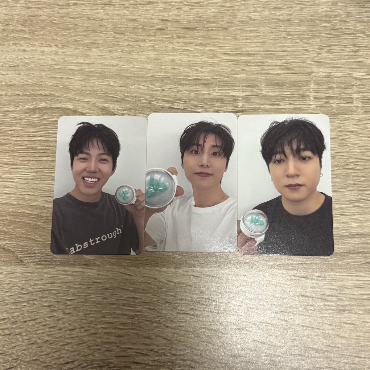 do0_uta's tweet photo. @0
DAY6 アンコン 入場特典 トレカ 交換

譲：첫콘 7/3 ヨンケイ ドウン ソンジン
求：중콘 7/4 ウォンピル ヨンケイ

郵便での交換希望です📮
お気軽にお声掛けください！ https://t.co/BCLaZseTvO