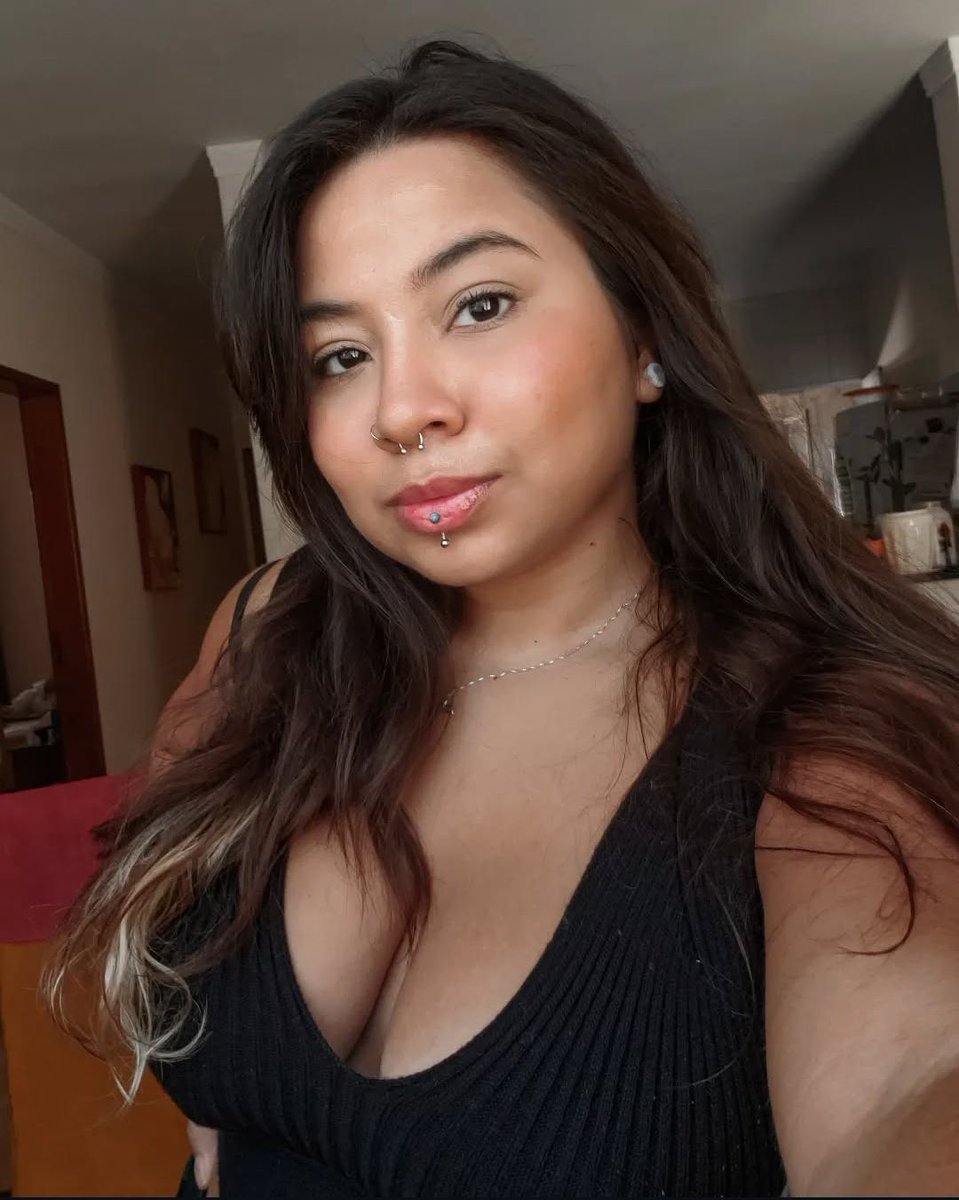 zalezgon7s2's tweet photo. Sweet soul, bold heart. 💃 https://t.co/WCyn1JHfmV