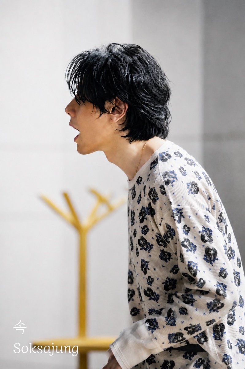 Soksajung's tweet photo. 260705 박효신 베토벤 퇴근길

#박효신 #parkhyoshin #베토벤 #퇴근길 https://t.co/L1NltOhXVQ
