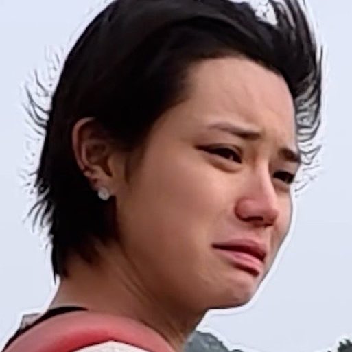 o562yul's tweet photo. MEWEK LIAT SHOTTIES KOMPAK BGT MAKIN MEWEK LIAT KAKAK KAKAK JWALKER JG BANTU VOTE😢😢😢 https://t.co/lJNig9V1R1
