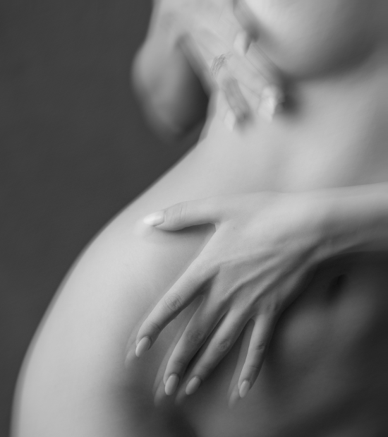 icm_desire's tweet photo. Hands! 
Series-1
https://t.co/6mavjDmpTo

#fineart  #bw #hands https://t.co/7MGZSgzmMg