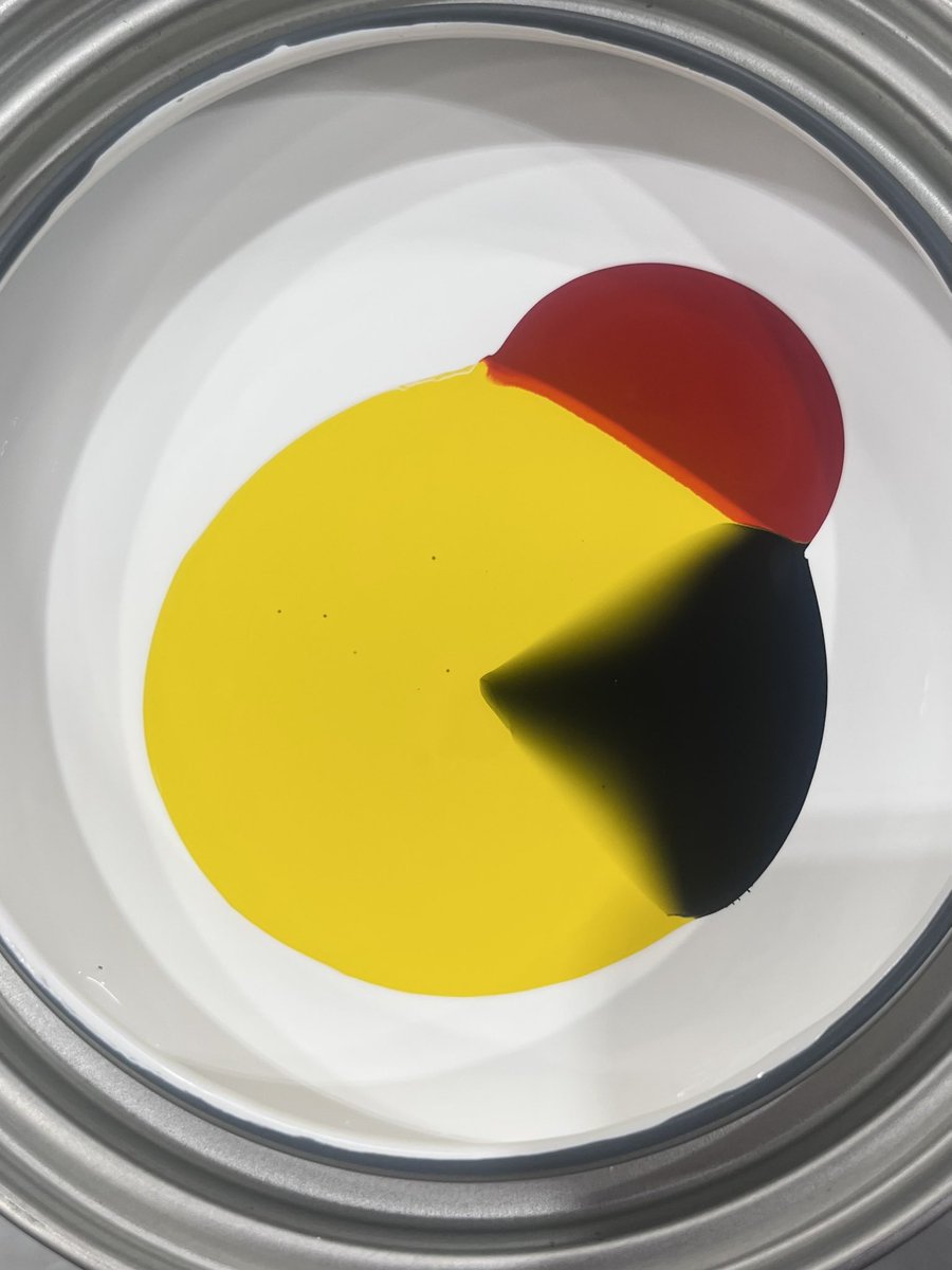 InstallingChaos's tweet photo. Yesterday, PAC-Man got a head injury. This is why I like watching colorant being dispensed. https://t.co/o6JyDJXRJp