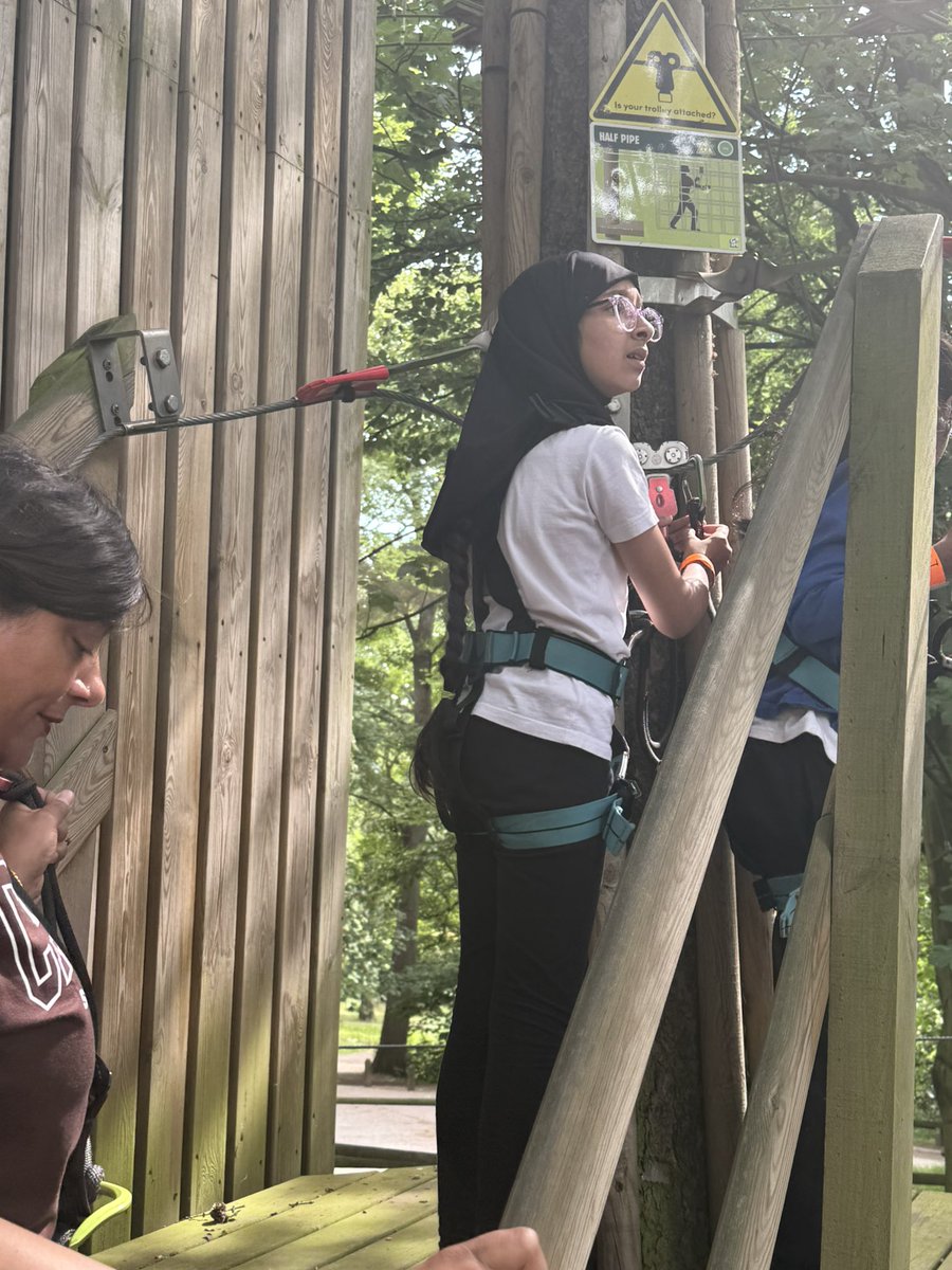 carltonj_i's tweet photo. Year 4 are having a fantastic time at Go Ape 🧗🏽‍♀️🦍 #GoApe #outdoorlearning https://t.co/H8OOmM7CD4