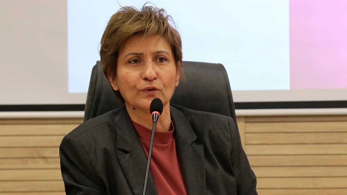 AytekSorgul's tweet photo. Sevgili Nevin Abla,
Yalnızca başarılı bir iş kadını değildi. Kadınların yaşamın her alanında var olabileceğini; bilgiyle, cesaretle ve kararlılıkla en güçlü şekilde gösteren öncü kadınlardan biriydi.. 
Seni kaybetmenin derin üzüntüsünü yaşıyoruz.. Nurlar içinde uyu..
#Nevinil https://t.co/2s3cBWsF1G