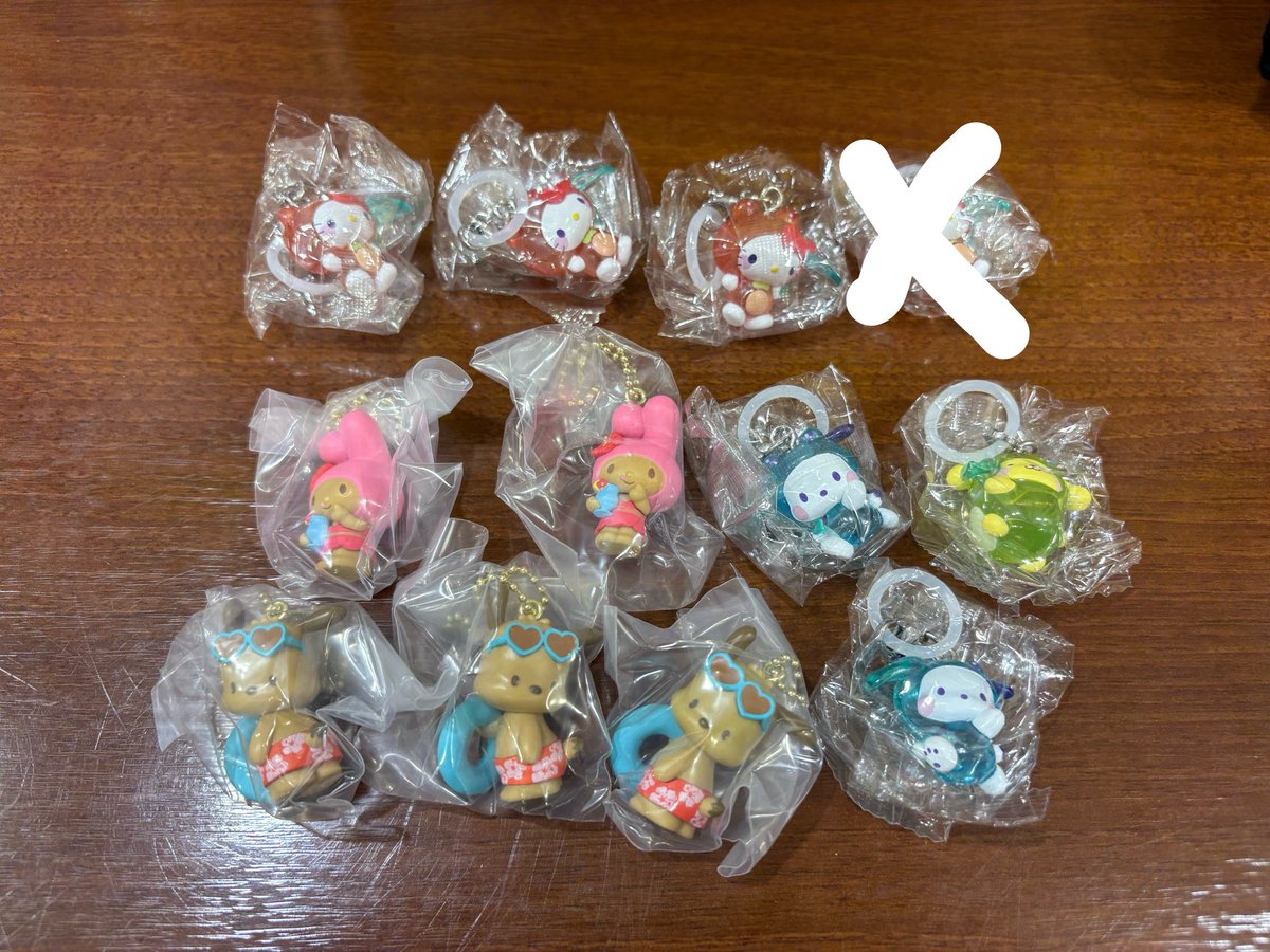 Rad0vm7's tweet photo. ガチャガチャ
交換 譲渡

サンリオキャラクターズ 
アロハスイングコレクション
けろけろパーティー めじるし

譲　写真
キティ、ポチャッコ、ポムポムプリン、マイメロ

求　定価（送料）

けろけろにアロハスイング抱き合わせでコメントお願いいたします
たくさんまとめてくださる方優先
郵送のみ https://t.co/iwIuG0nnOz