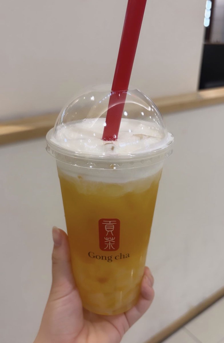 08km_'s tweet photo. マンゴー阿里山＋ミルクフォーム＋ナタデココ×2でほんとにマンゴー好きな私にとって完璧な飲み物が完成します、この夏これで生きる😭😭そしてもうLサイズじゃないと気が済まない体になってしまった✨✨✨#ゴンチャLサイズチャレンジ https://t.co/gjIRFVhxJc