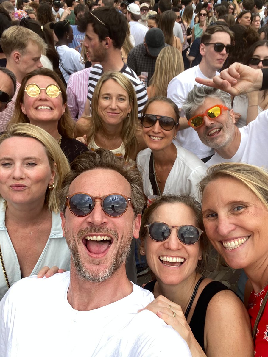 fxvannini's tweet photo. Party, it's good for you! https://t.co/6LneG0LJys