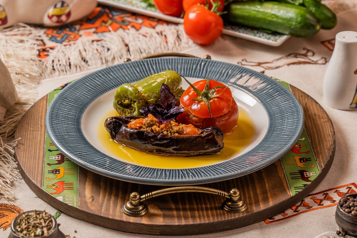 ExperienceAZE's tweet photo. Looks like Azerbaijan left a delicious impression on our guest! ❤️ We're so happy to hear it and we can't wait to welcome them back someday!!

Since we're talking about food... what's your favourite Azerbaijani dish? 👀 https://t.co/WPdjptbLns