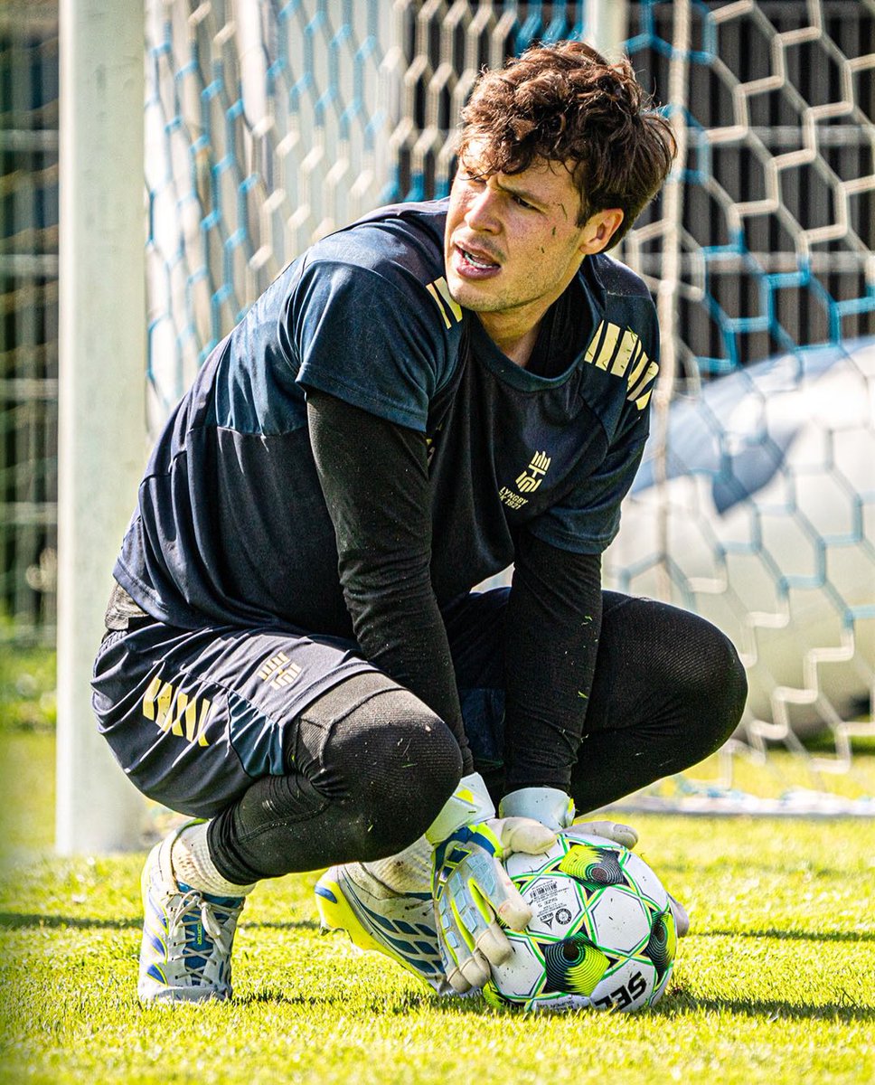 Diego_Kochen's tweet photo. New chapter. New adventures @LyngbyBoldklub ⚔️ https://t.co/eY7Ib1PSFi