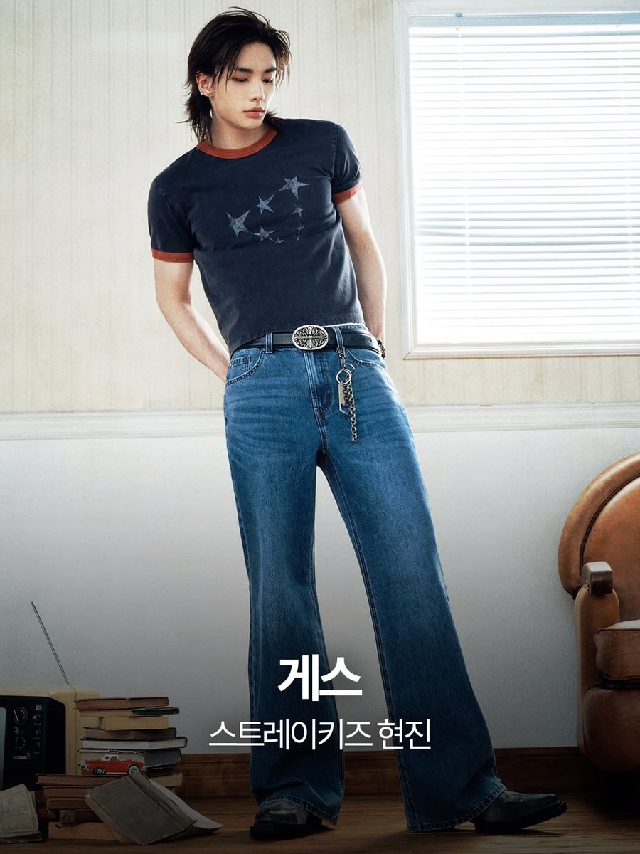 ssomi_SKZlove's tweet photo. 셀패진 IG

하늘 아래 같은 청바지 핏은 없다👖

데님 브랜드의 무드를 그대로 담은 남자 데님 모델을 모아봤습니다. 모델 컷을 보면 그 브랜드의 분위기를 그대로 느낄 수 있는데요.

게스의 현진은 여유로운 실루엣과 빈티지한 감성이 그대로 느껴지는 룩이 포인트죠. https://t.co/70jSBaMu7c