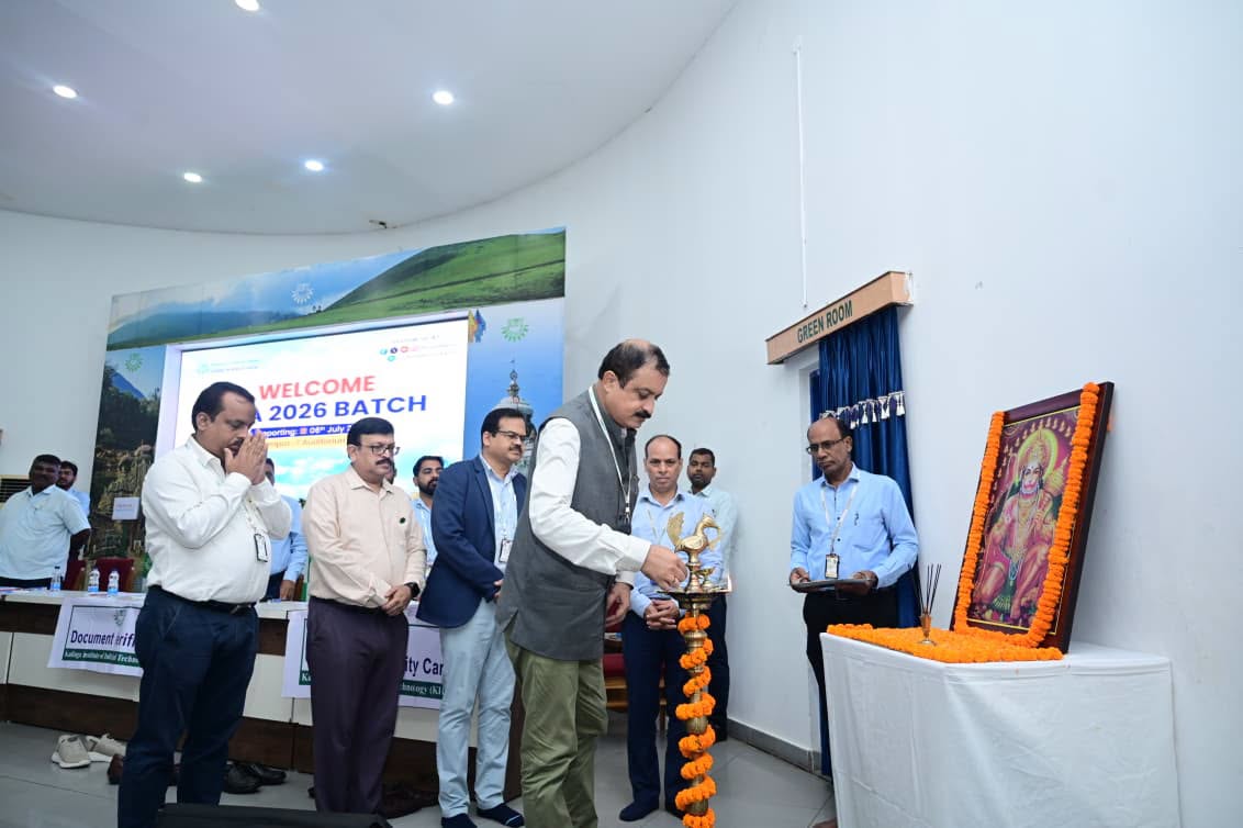 ksombbsr's tweet photo. KIIT School of Management welcomed the MBA 2026 batch to its campus on July 6, 2026, with a formal induction program designed to introduce students and their parents to the institution.

The day began with registration and reporting, followed by an interactive session where parents engaged with the Director and Dean of KSOM. A guided campus tour provided families with a glimpse of KSOM's vibrant learning environment. The program concluded with Mentor–Mentee Meetings, which allowed students and their parents to connect personally with their faculty mentors.

#ksombbsr #MBA #Batch2026 #kiit