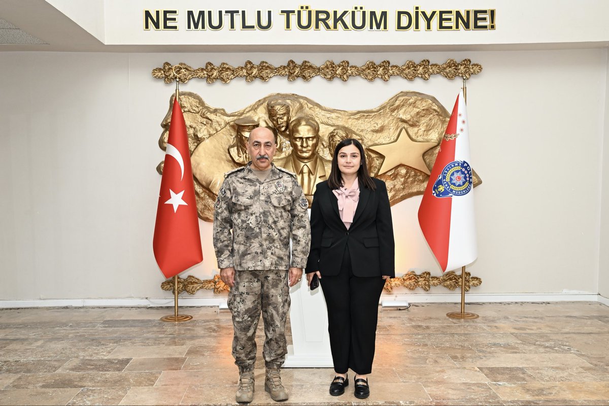 EmniyetMugla's tweet photo. Seydikemer Cumhuriyet Başsavcısı Sayın Akile EROL ÜNLÜER, İl Emniyet Müdürümüz Sayın Süleyman KARADENİZ'i ziyaret etti.

@Suleymankrdnz_ https://t.co/YWihVzP1dN