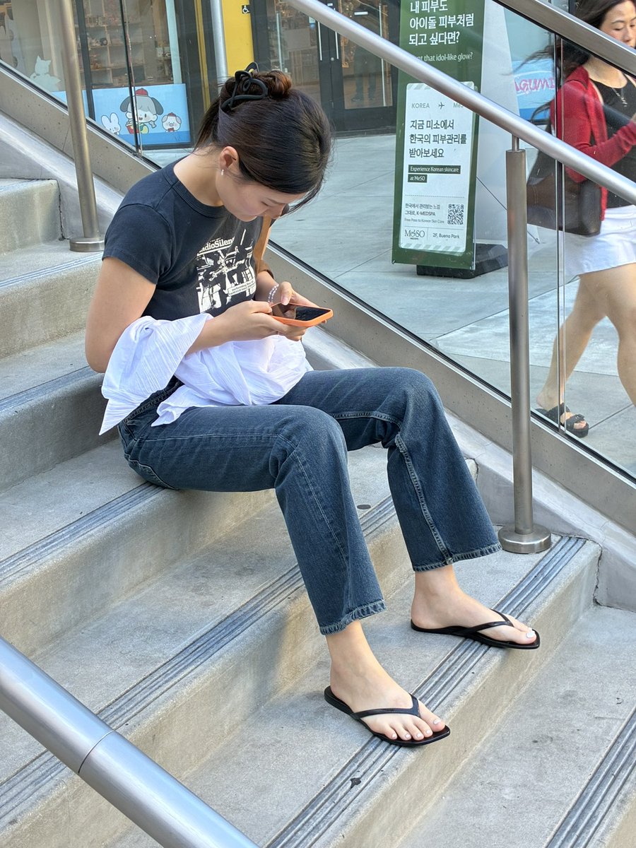 校园美足 tweet media
