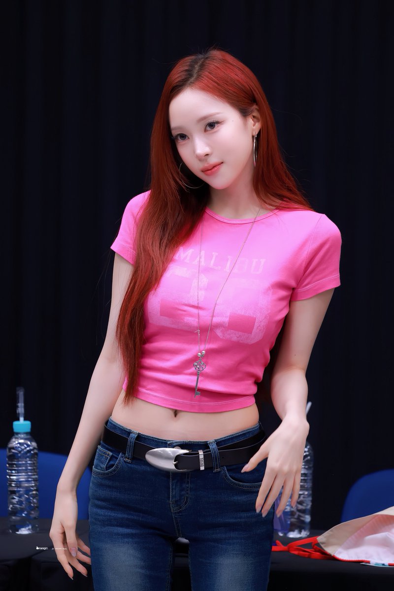 OrangeforNarin's tweet photo. 260705 NEMOZ 💖 #MEOVV #미야오 #ミヤオ #NARIN #나린 #ナリン @MEOVV_talk https://t.co/SkxBfY2spd