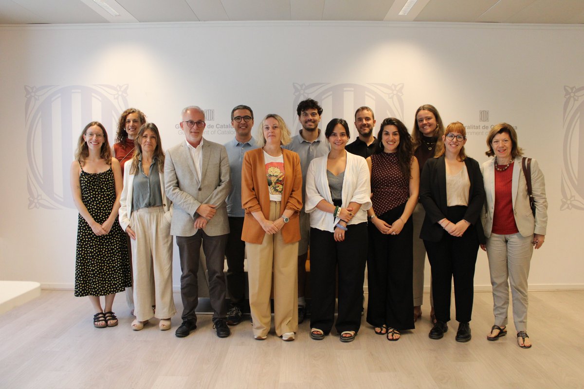 Taula3sector's tweet photo. 📍Una delegació de la @Taula3sector som a Brussel·les🇧🇪, el cor polític d'Europa, amb una intensa agenda per endavant per parlar amb institucions i xarxes socials europees.

Perquè el que passa a Europa afecta Catalunya.

Segueix-nos👇
#TercerSectorInternacional
📸 @Catalonia_EU https://t.co/KUvDgzXgqe