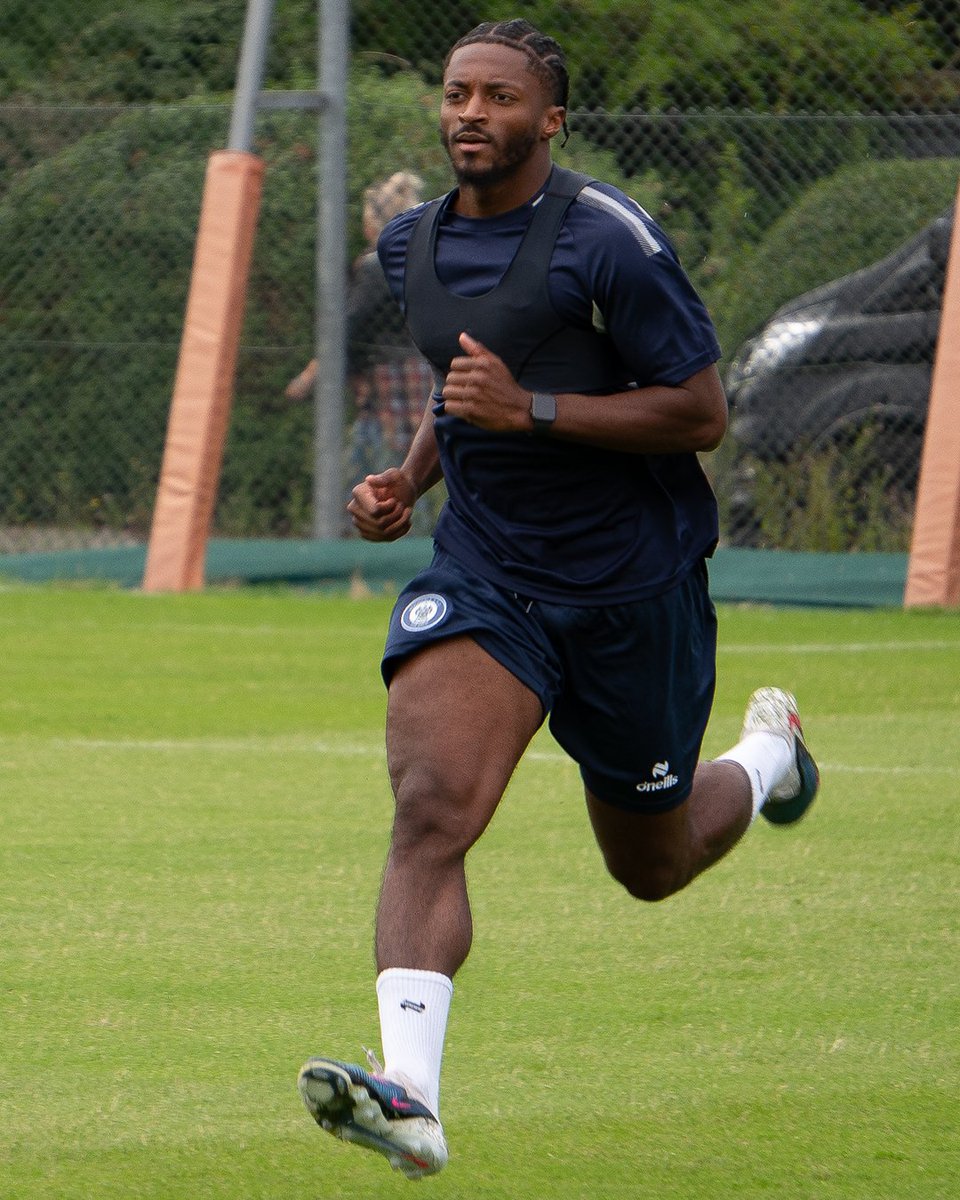 officiallydale's tweet photo. Straight into the graft 😤

#rafc https://t.co/Eb45h7Kytr