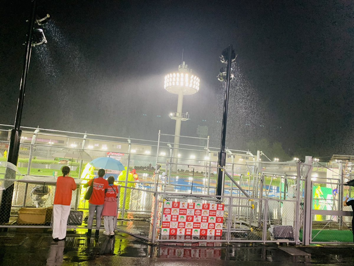 amec223's tweet photo. ☂️だけど準決勝最終 https://t.co/JHsrKXvZ8Q