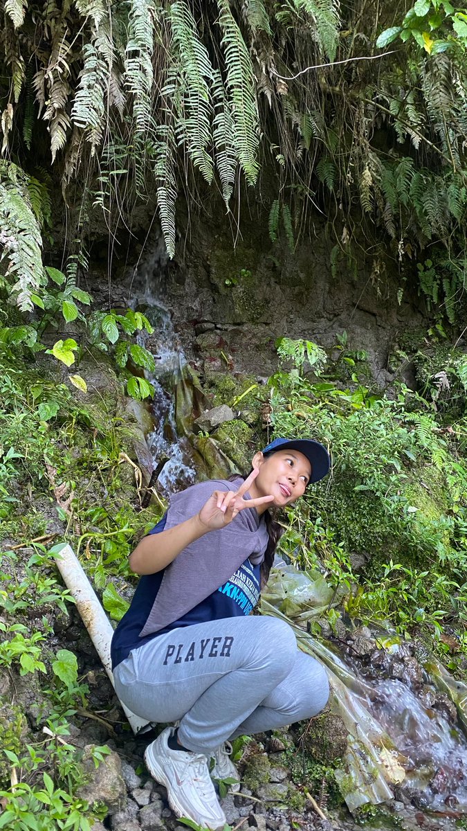 fireights8's tweet photo. 2 hari full ke hutan, ternyata kkn di gunung ga seburuk itu malah sERU BGTT. https://t.co/KSCKDglWLV