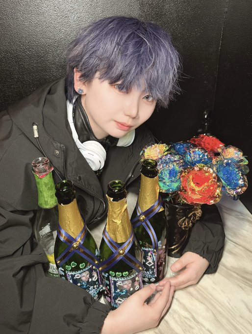 tsuioku_eclipse's tweet photo. 男装キャストさん大募集  𓆪

時給1500円＋バック🦇
インフルエンサーさん優遇アリ
男装初心者🔰未経験🔰大歓迎

𓐄 𓐄 𓐄 𓐄 𓐄 𓐄 𓐄 𓐄 𓐄 𓐄 𓐄 𓐄 𓐄 𓐄 𓐄 𓐄 𓐄

⟡個人イベントはやりたいこと全力サポート
⟡オリジナルグッズ作成
⟡社用車での送りあり

詳しくは▼
https://t.co/6k8C5IGyJv https://t.co/dHdsEEGY3E