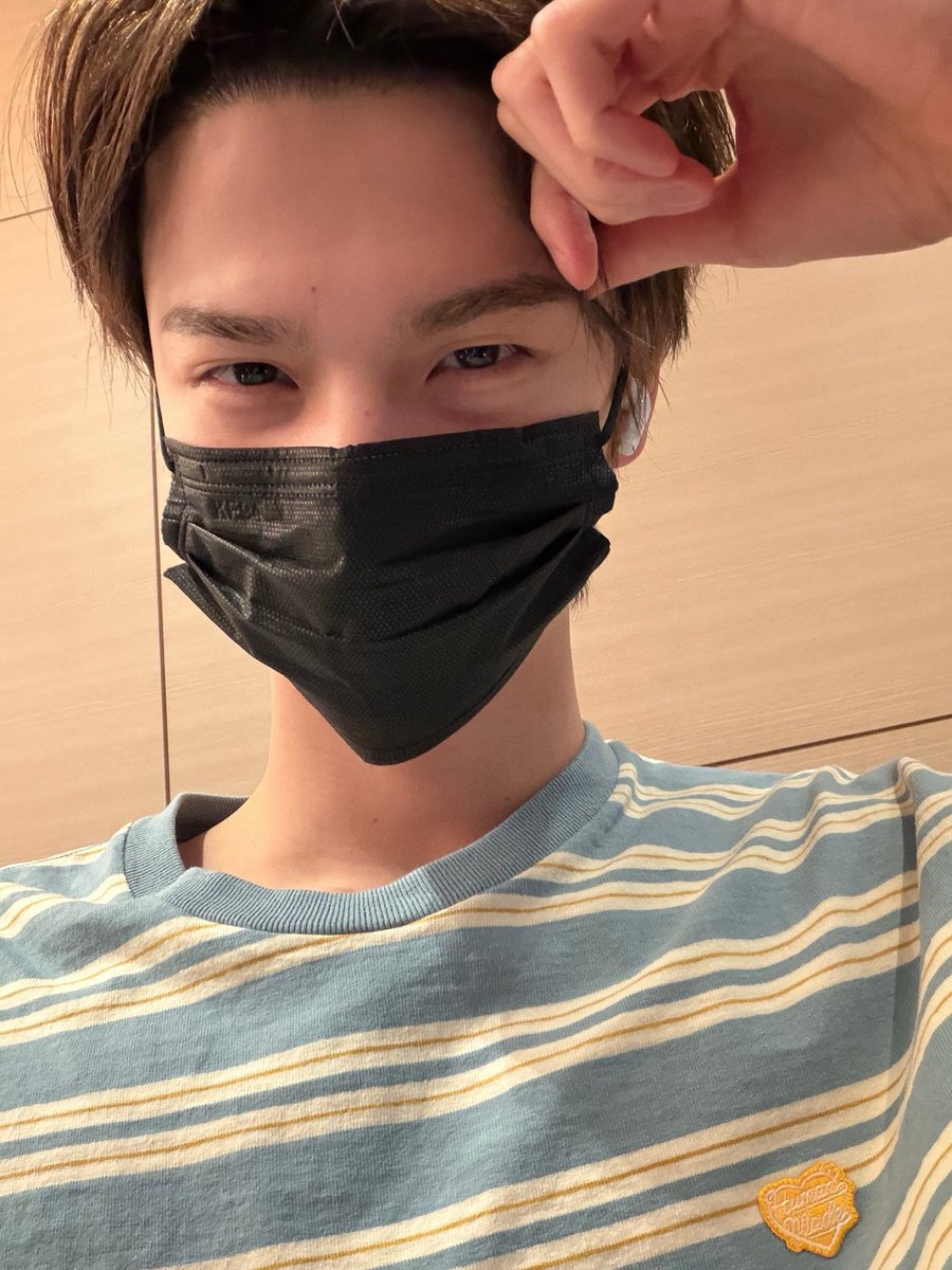 tershinyuu's tweet photo. ha ketutup masker aja aku udah kesengsem https://t.co/AEHWKRUOYD