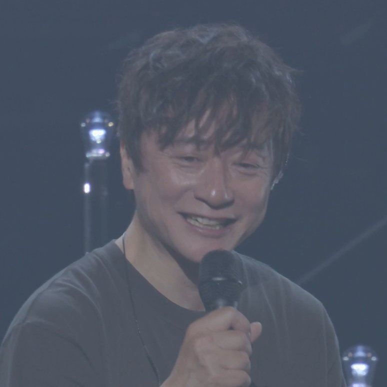 iwashi_77's tweet photo. 水ツアーの千秋楽、配信やってほしかったなあ。
そんでできればまたスクショOKにしてほしかった。
みんなでひたすらスクショ祭りしながら感想を言い合うと何週間かくらい盛り上がるんよね。

続と暁の時のスクショは期限ないよね？未だに自由に投稿OKと思って大事にしているｗ
昨日観て癒されていた。 https://t.co/FwiCDgU0nT