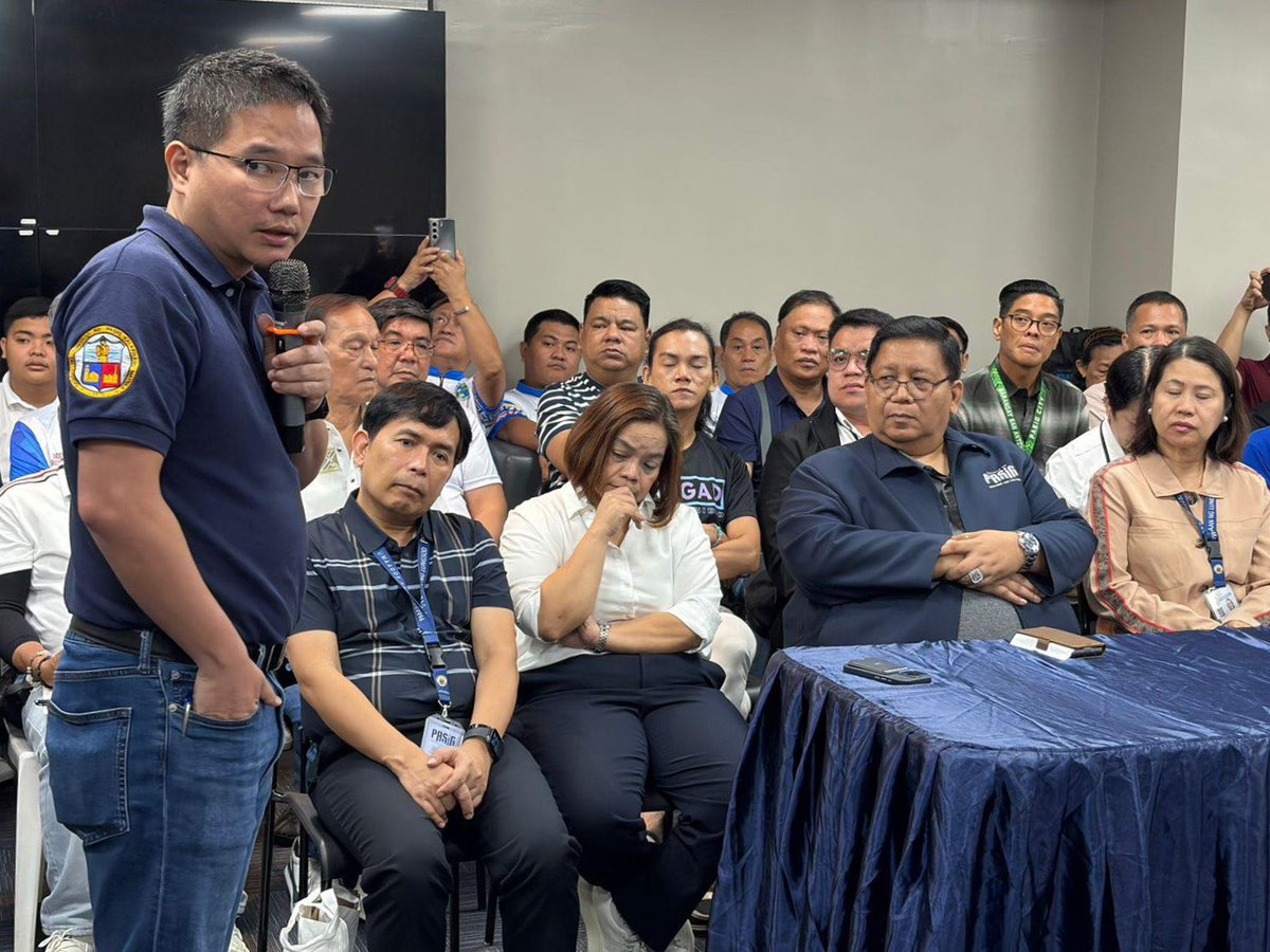 raymond_lising's tweet photo. Earlier today, dumalo tayo sa emergency meeting ng bilang paghahanda sa Super Typhoon BAVIN. π Nilahukan ito Pasig LGU officials, department heads, mga Punong Barangay, at inter-agency reps. β
Stay alert & keep safe, mga kabarangay! π
#TuloyAngSerbisyoBSA #servicewithaSMILE https://t.co/utTfZrVkLM