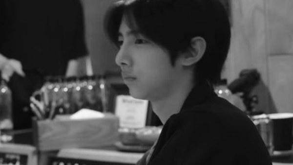 Priviliese's tweet photo. ᅠ

ᅠ
SPECIAL FOR; JUDE.

Lagu menyedihkan,
senar gitar patah, dan
cinta yang ragu diungkap.

Tapi, kita masih terlalu kecil.
Hey Jude, jangan jadi orang asing.
ᅠ

ᅠ https://t.co/w6D6JoX5ko
