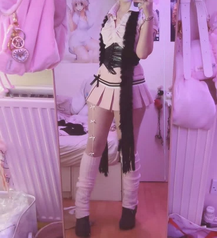 Sasm0mmy's tweet photo. Sas
21
Dms open
Might drain your wallet if i feel like it
Alt model
I have a million different outfits
Call me a goth and i 🔪 u
Dont be boring or i will ignore u https://t.co/9d5WjMFWfh