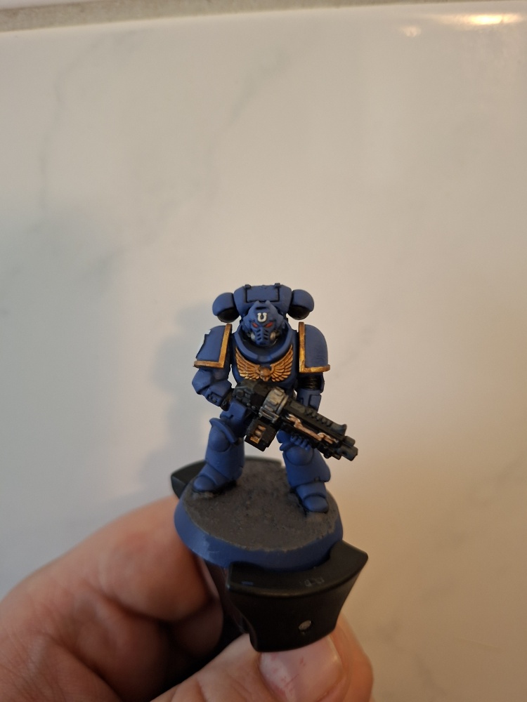 EhemannundPapa's tweet photo. Wieder ein Stück weiter an meiner „Bunker & Brecher“-Einheit! Figur 2 ist Ready 😊. Für Ultramar!⚔️🔵
@tinkerbellsway
#Warhammer40k #Warhammer #WarhammerCommunity #40k #PaintingWarhammer #GamesWorkshop #MiniaturePainting #WarhammerPainting #SpaceMarines #WH40K #Tabletop https://t.co/whnAAdN64l