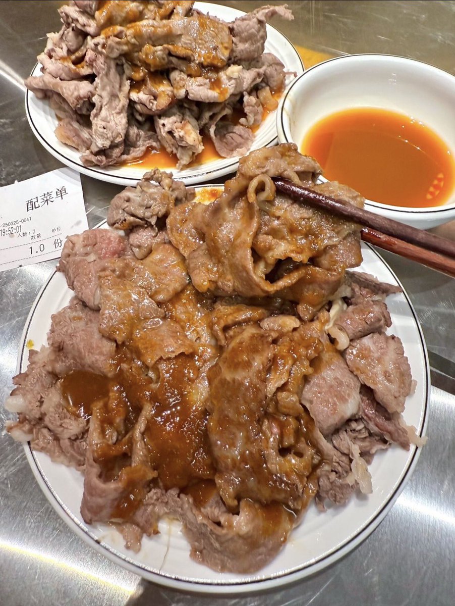 malk30437692's tweet photo. Yes, today's dinner was absolutely delicious. I've completely forgotten about my weight loss plan https://t.co/eQK2p5BGOt