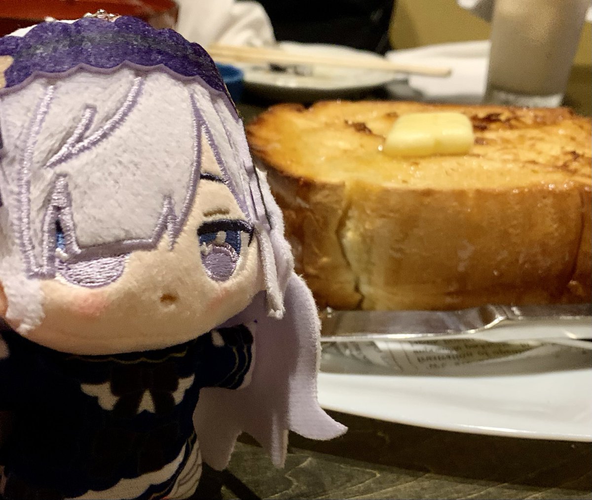 Nyaru676's tweet photo. これでミニって…嘘でしょ。 https://t.co/Wnj0JcgO83
