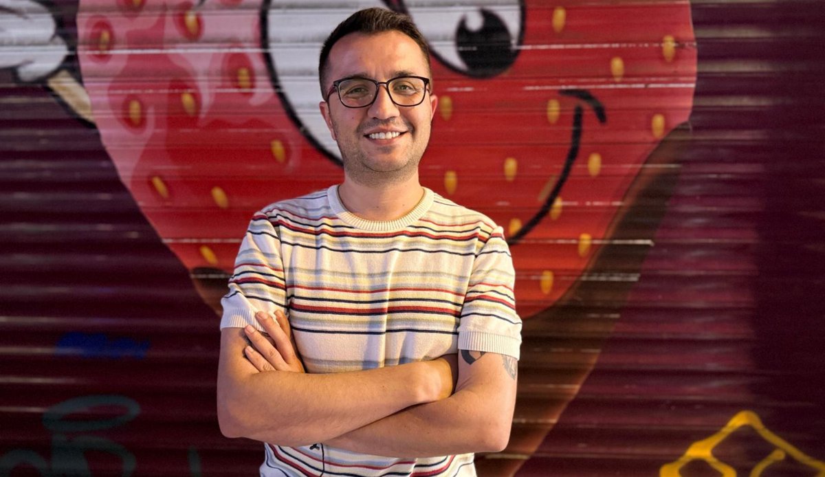 KaosGL's tweet photo. 📍Havle Kadın Derneği: “Yıldız Tar’ın tutuklanması, hepimizin özgürlüğüne ve kuir feminist mücadelemize açılmış bir savaştır” 

Havle Kadın Derneği, Kaos GL Genel Yayın Yönetmeni Yıldız Tar’ın NATO Zirvesi öncesinde düzenlenen operasyonlar kapsamında tutuklanmasına yayınladığı açıklama ile tepki gösterdi.

https://t.co/HPNIM8YxI5