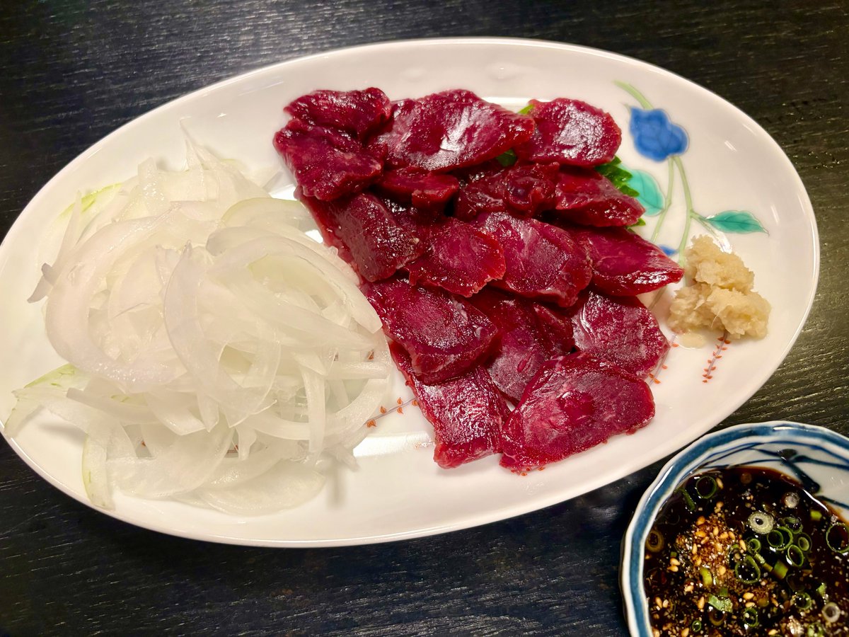 BONSAKAPA's tweet photo. 居酒屋・お食事処 ひさや

馬刺  鯨竜田揚  茄子  玉子焼 https://t.co/EADeoxU3JZ