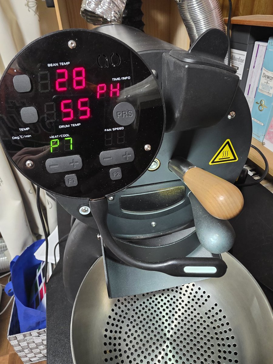 skip_coffee's tweet photo. これから焙煎！ https://t.co/JjzRpVWEeU