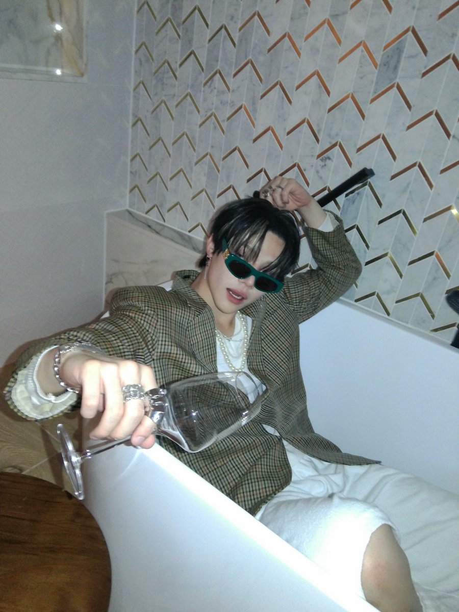 a7x9nc's tweet photo. 나이런미친남자포스타입에서본적있어… https://t.co/fwT20hy1SW