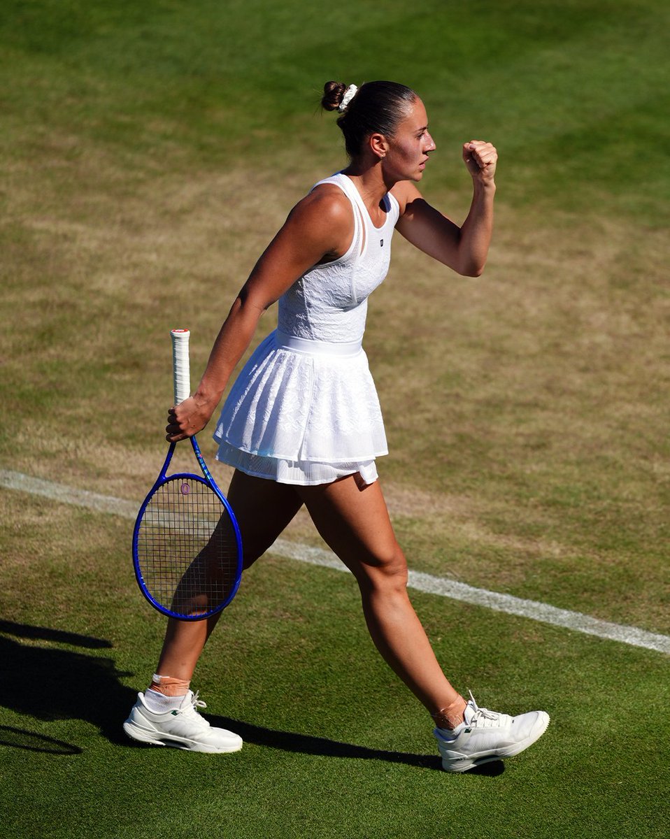 KostyukDaily's tweet photo. FIRST QUARTERFINAL AT #WIMBLEDON FOR KOSTYUK 🇺🇦

Marta Kostyuk defeats Ashlyn Krueger in straight sets (6-4, 6-4) and reaches her second consecutive Grand Slam quarterfinal https://t.co/SRyD2On2r2
